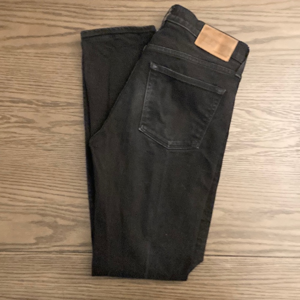 J. Crew 31Wx32L 484 Slim in black